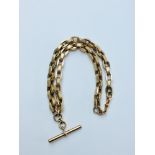 A 9ct gold oversized belcher design chain with T-bar. Measuring 16 inches + T-bar. Weight 40.5