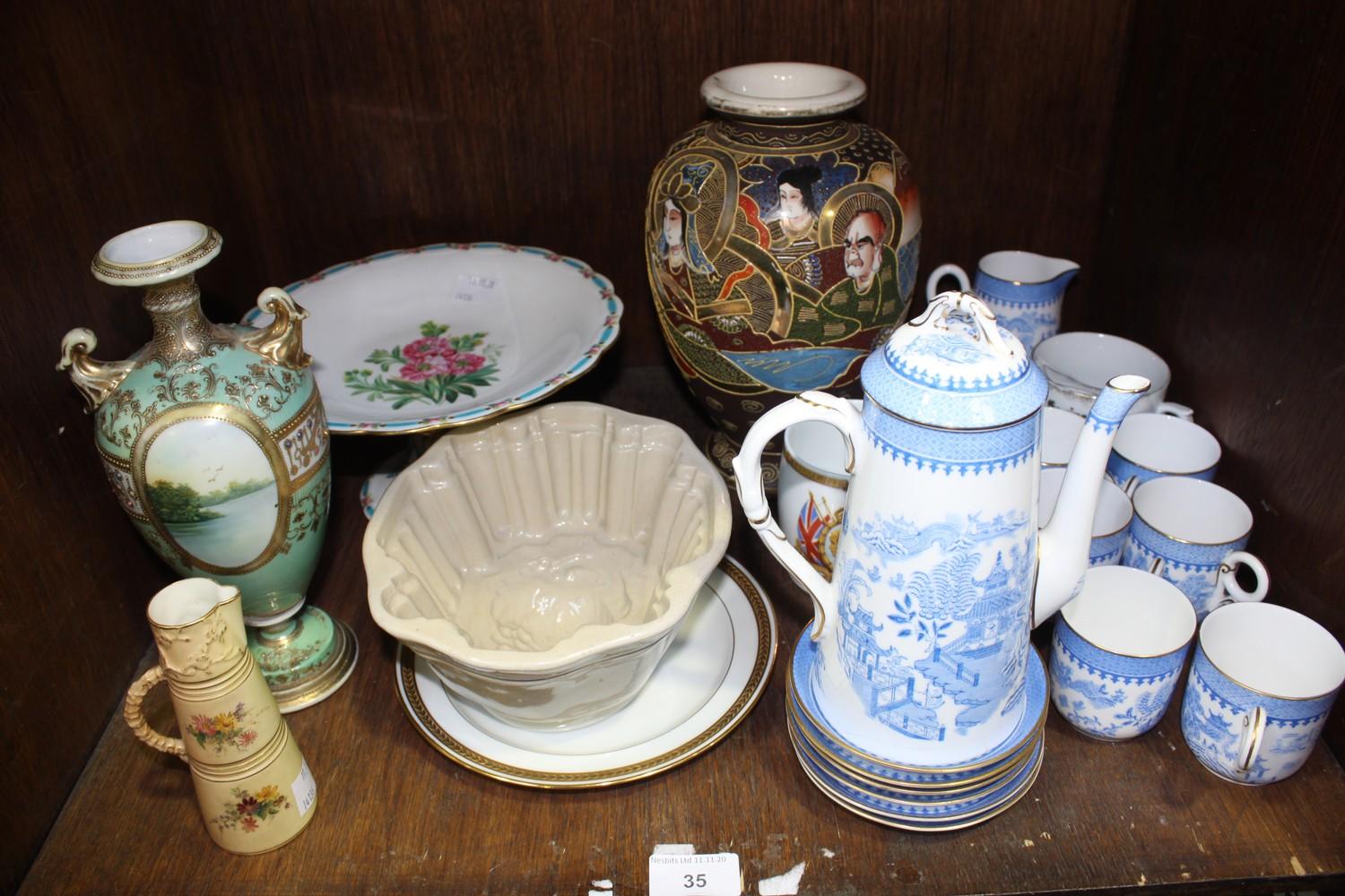 SECTION 35. A collection of assorted mixed ceramics including a 15-piece Royal Worcester coffee