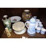 SECTION 35. A collection of assorted mixed ceramics including a 15-piece Royal Worcester coffee