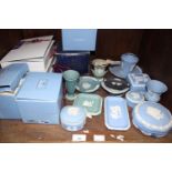 SECTION 36. A collection of assorted loose and boxed Wedgwood ceramic items, largely blue, green and