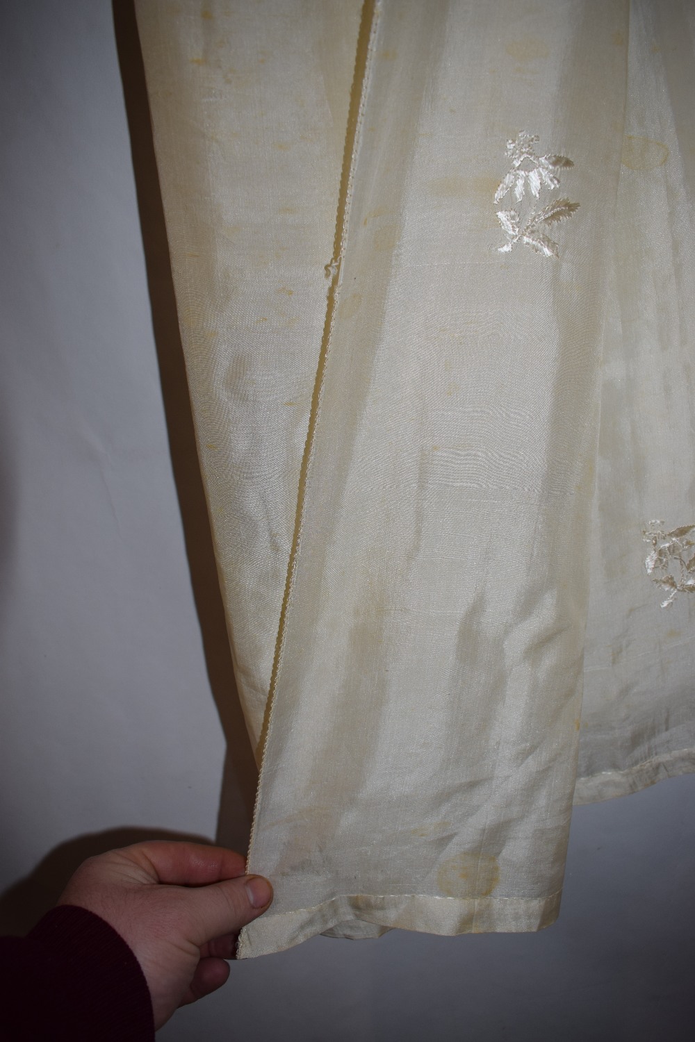 Middle Eastern cream silk Abba, first half 20th century, embroidered in cream floss silk, unlined. - Image 6 of 20