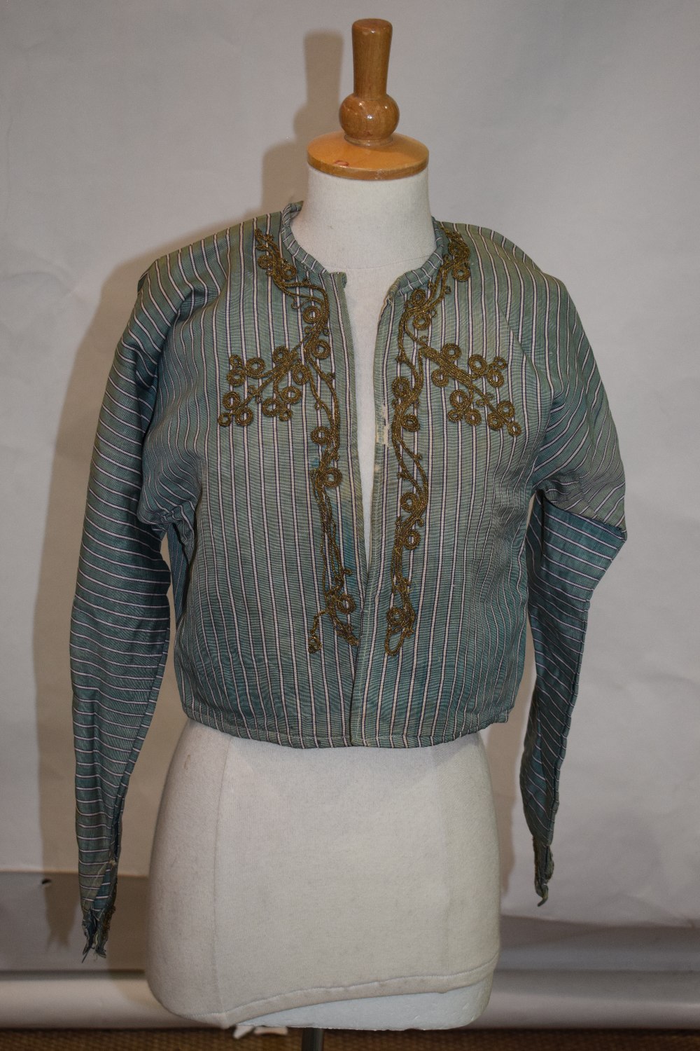 Ottoman silk jacket and matching wide trousers, the pale blue silk with narrow white and purple - Image 2 of 14