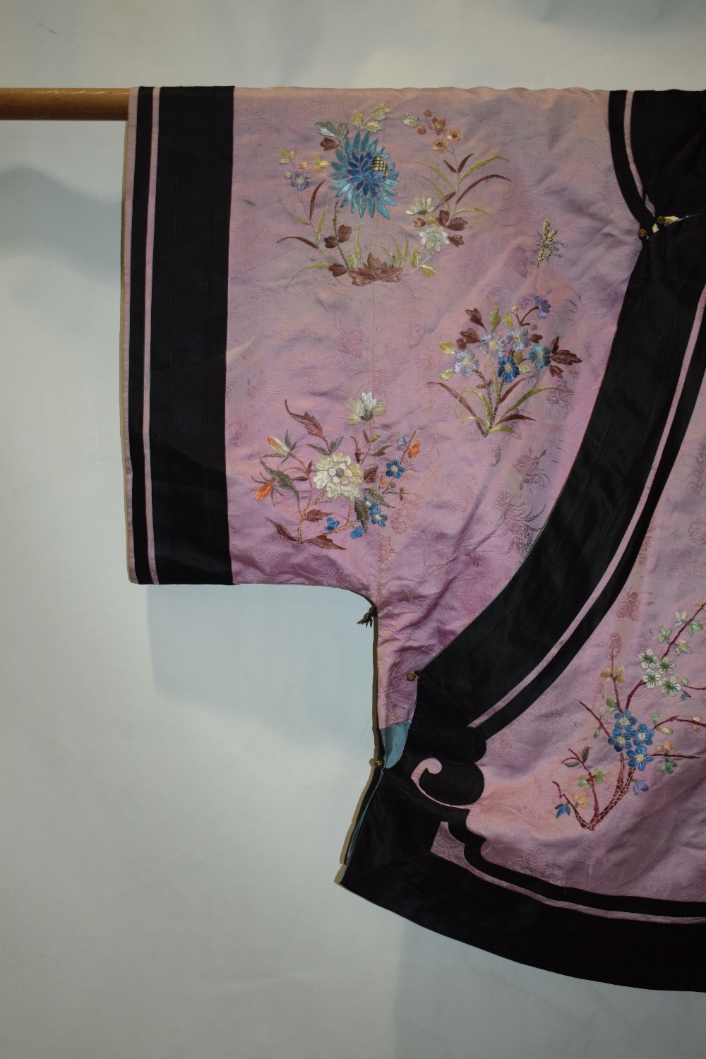 Chinese pale mauve silk damask jacket, early 20th century, embroidered in coloured silks with - Image 2 of 9