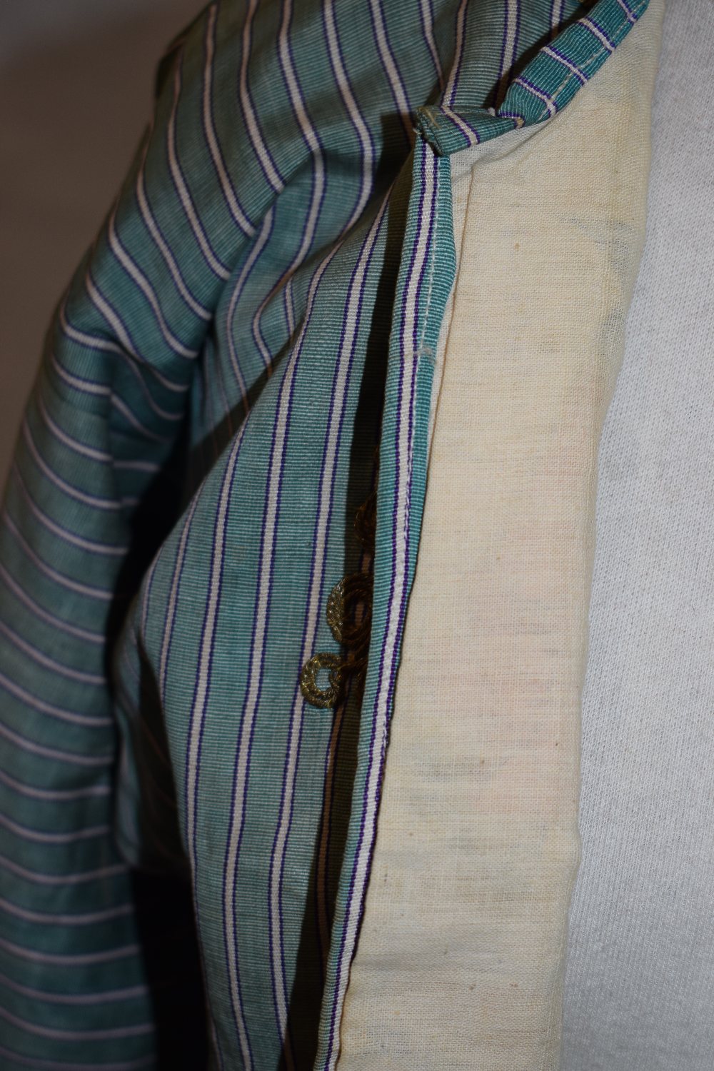 Ottoman silk jacket and matching wide trousers, the pale blue silk with narrow white and purple - Image 4 of 14