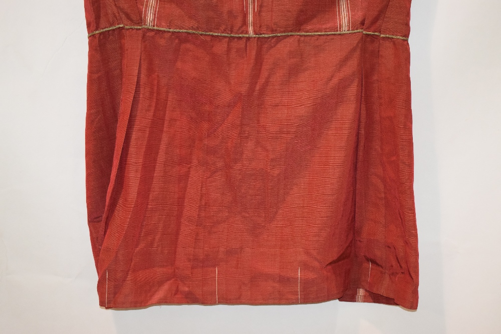 Fine Syrian terracotta and cream silk woven Abba, with narrow gold coloured metal thread brocaded - Image 11 of 11