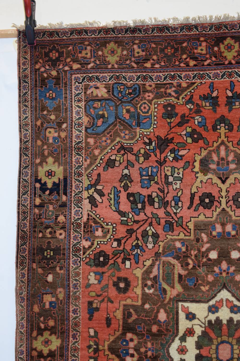 Saruk rug, north west Persia, circa 1930s-40s, 6ft. 8in. X 4ft. 8in. 2.03m. X 1.42m. Slight loss - Image 4 of 10