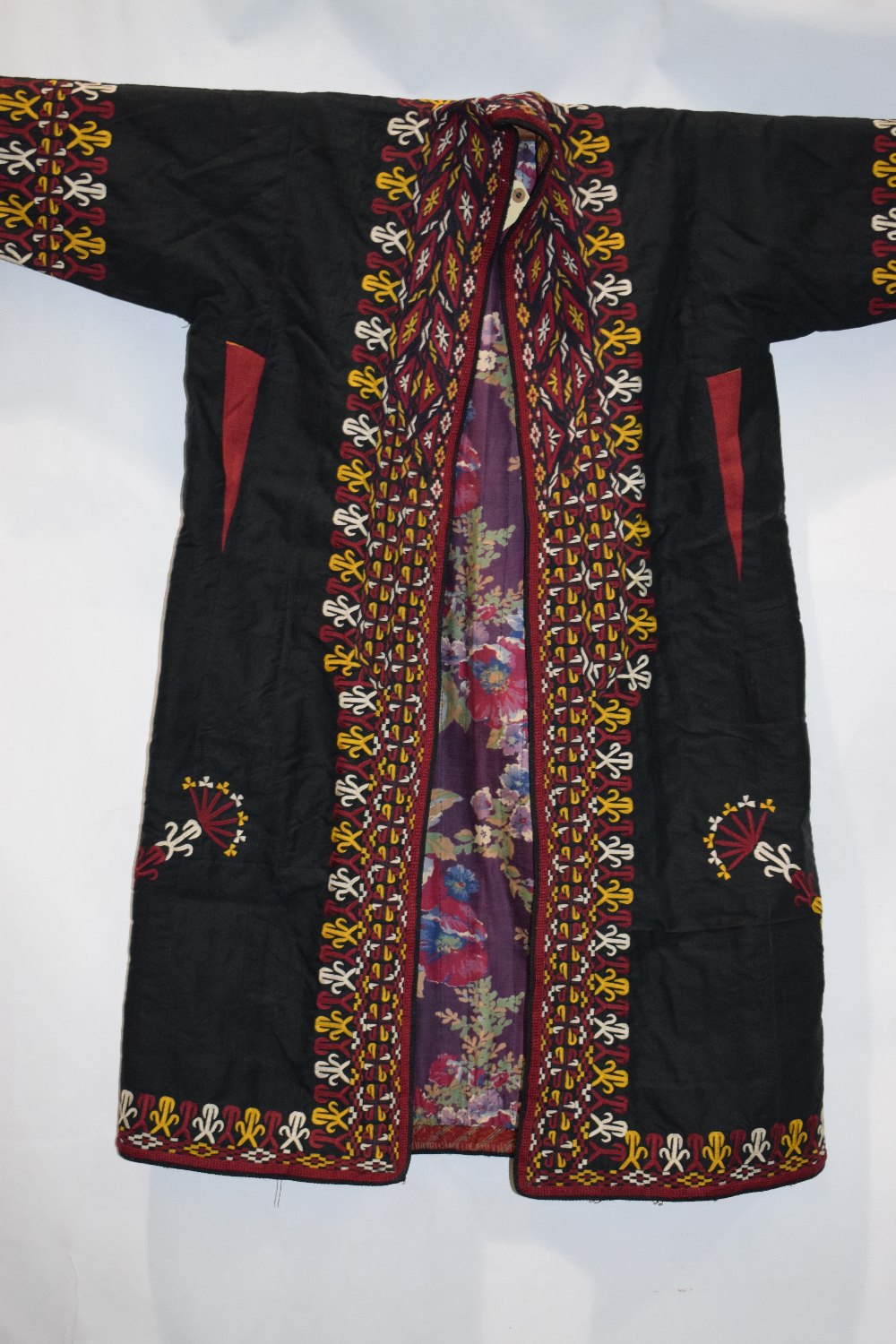 Tekke Turkmen chyrpy (woman's robe), Turkmenistan, circa 1930s, 39in., 100cm. Length of back from - Image 3 of 6