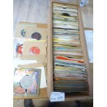 Records : Wooden box of 250+ singles - good vintag