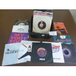 Records : 50+ 1970's/80's soul/funk 7" singles - n