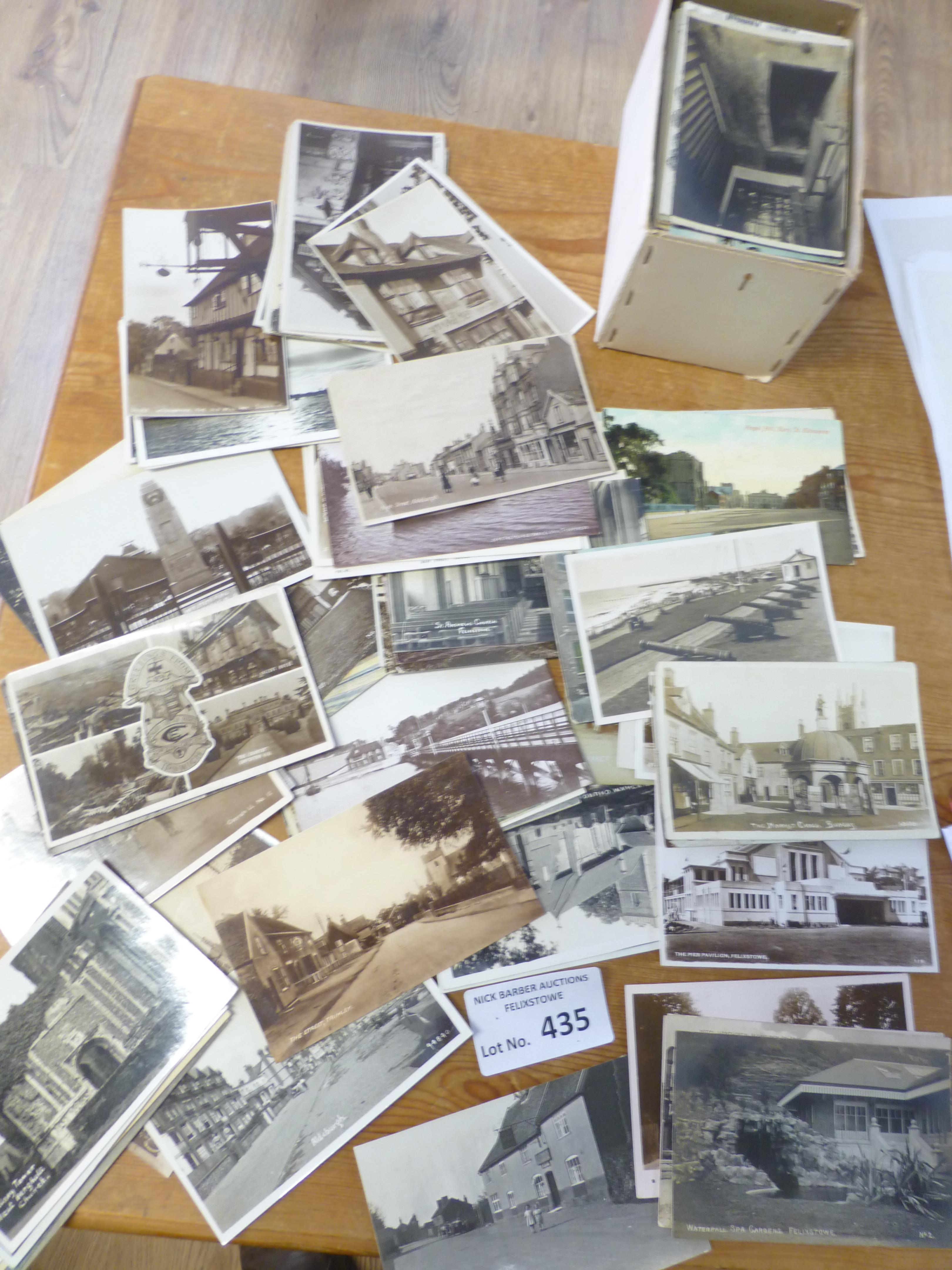 Postcards : 300 Suffolk cards - super lot - lots o