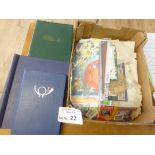 Stamps : France - box of stamps in albums, mini sh