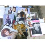 Collectables : Celebrity autographed photos x32 in