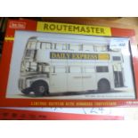 Diecast : Routemaster Bus Ltd edition 1:24 scale b
