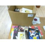 Records : Box of 200+ singles - insorted - various