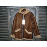 A gent's sheepskin flying Jacket, brown/cream, size M.