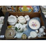 A quantity of china including Aynsley vase, Royal Botanical Kew Garden teapot, wren teapot,