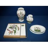 A quantity of Portmeirion 'Botanic garden' including oval trinket tray,