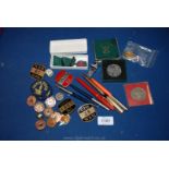 A small quantity of pens and badges including; GPO, Royal Mail,
