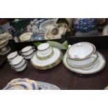 A quantity of Royal Albert dinnerware in Kensington pattern including six dinner plates,