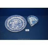 A Dillwyn Swansea (1824-50) Willow pattern plate, 9" diameter,