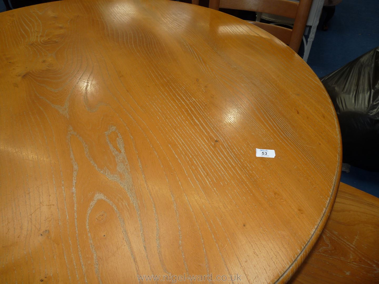 A circular Elm topped kitchen table. - Image 2 of 3