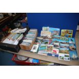 A large quantity of miscellaneous Postcards, English and foreign.