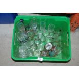 Quantity of mixed glasses and advertising glasses.