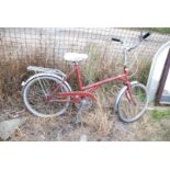 A "Dawes Kingpin" child's bicycle with "Sturmey Archer" 3 speed hub gears.