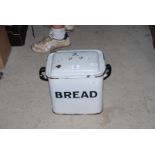 Enamel bread bin