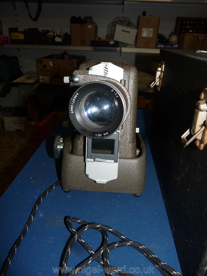 A large Aldis Anastigmatic Projector in case. - Image 3 of 3