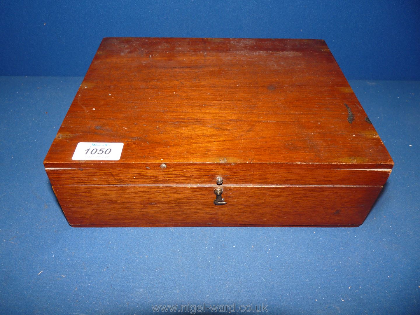 A boxed Roulette with green cloth, 1910. - Image 2 of 3