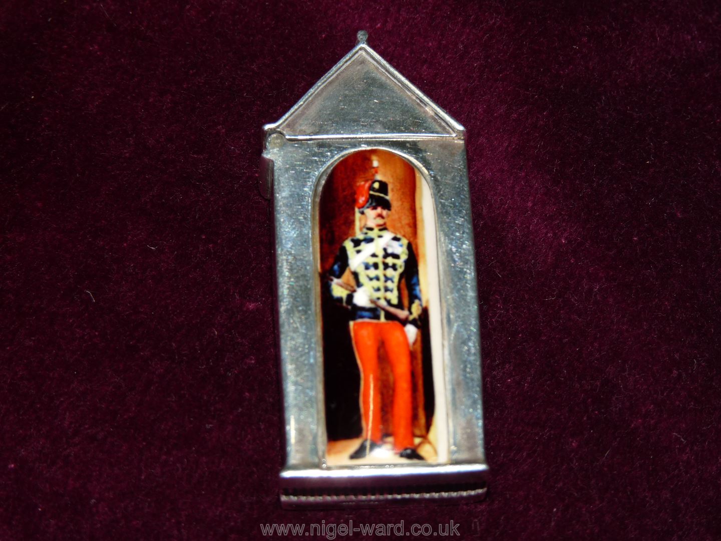 A Victorian sterling silver and enamel Sentry box vesta case. - Image 12 of 20