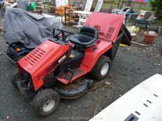 RH125 ride on lawn mower with collection box