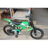 **THIS SECTION UPTO LOT 999 TO START AT 9am ON FRIDAY 25th SEPTEMBER** A child's bicycle in the