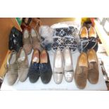 9 pairs of ladies shoes,