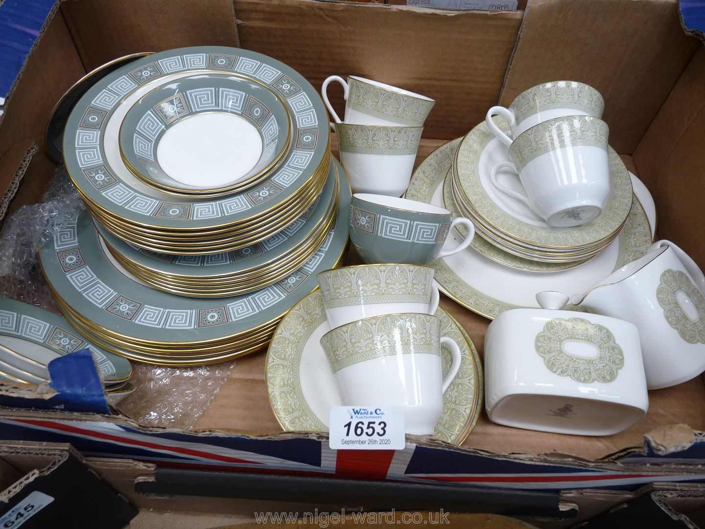 A Royal Doulton 'Sonnet' part Teaset and Wedgwood 'Asia' dinnerware.