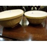 Two T.G Green mixing bowls, 12 1/2'' and 7 1/2'' diameter.
