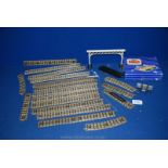 A quantity of Hornby Dublo OO gauge track, etc.