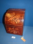 A Victorian Mahogany decanter box, c.