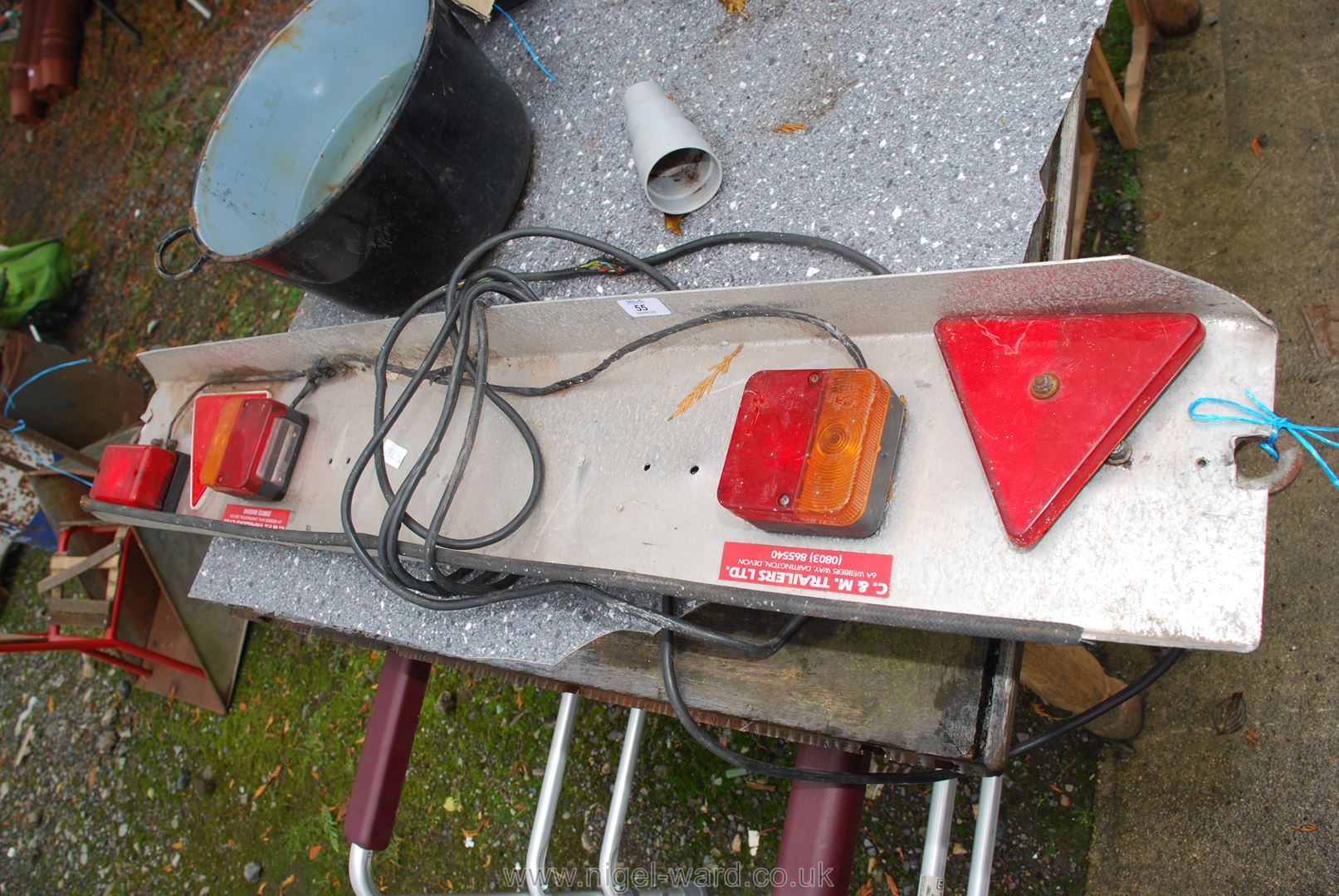 Trailer board lights a/f.