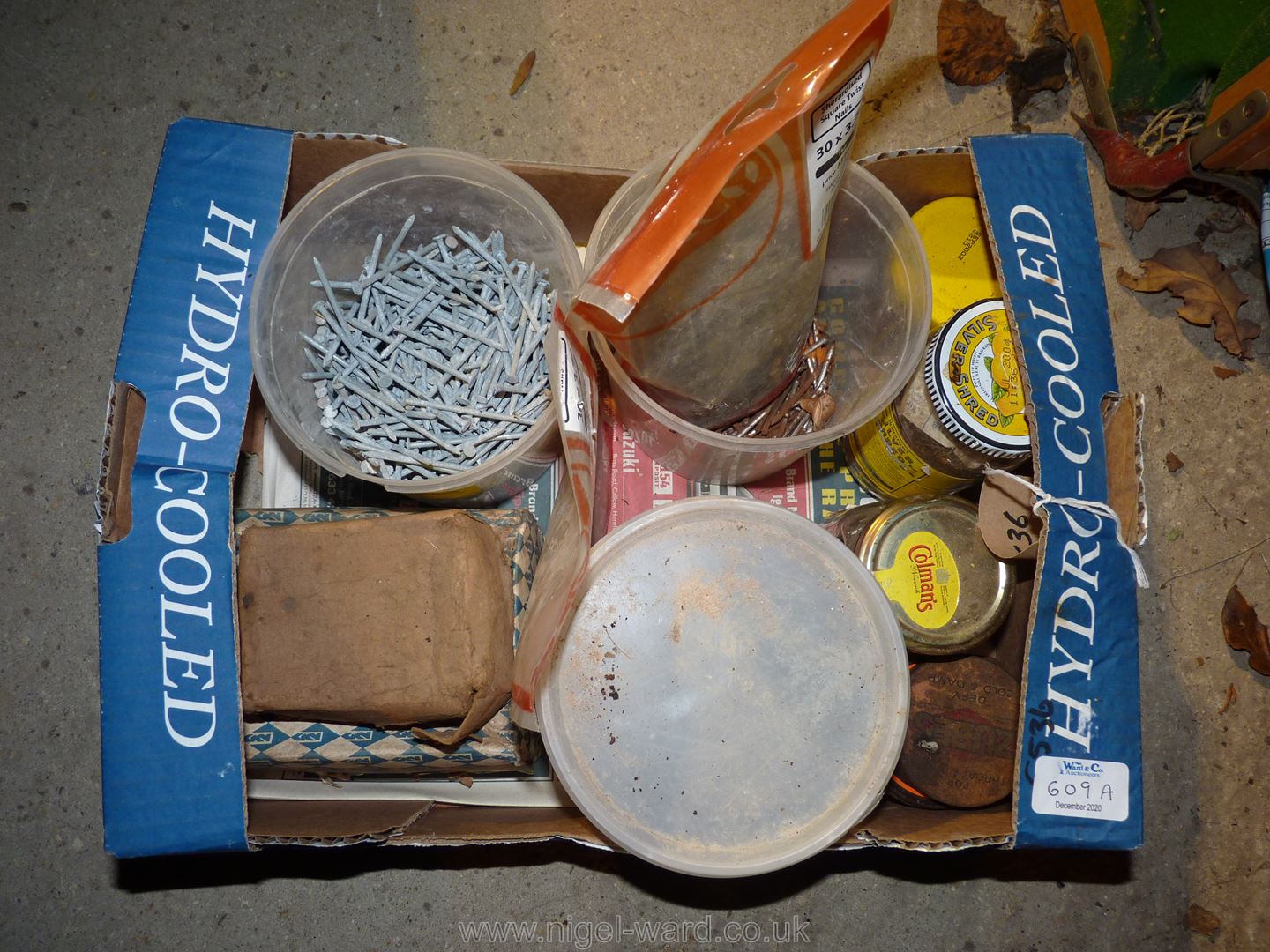 A quantity of nails and fixings. - Image 2 of 2