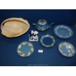 A quantity of china including Ashley fruit basket, Delft Blue ornament,