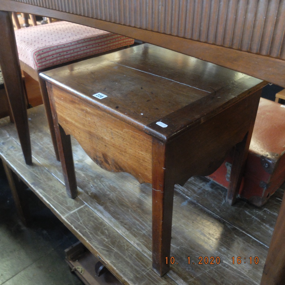 MAHOGANY COMMODE - Image 2 of 4