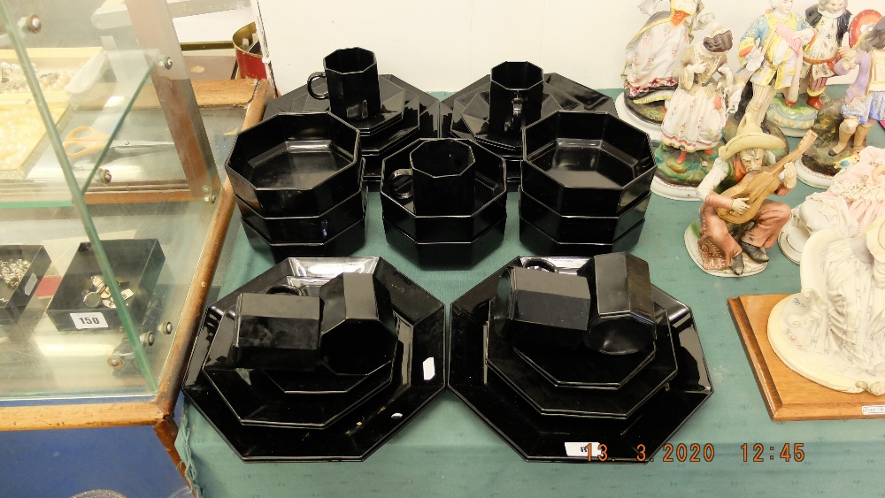 A black dinner set - Image 2 of 2