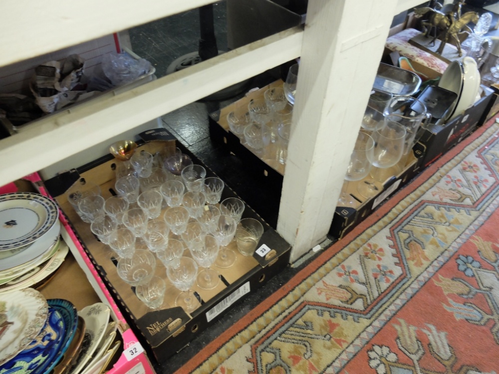 A quantity of glassware