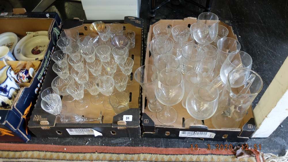 A quantity of glassware