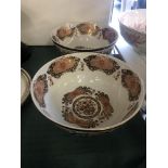 A pair of oriental bowls