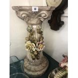 A Capodimonte plant stand