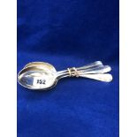 Six hallmarked silver serving spoons, 488 gras