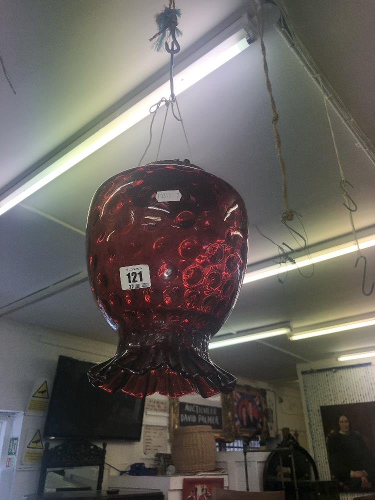 A cranberry glass hanging lamp shade - Image 2 of 3